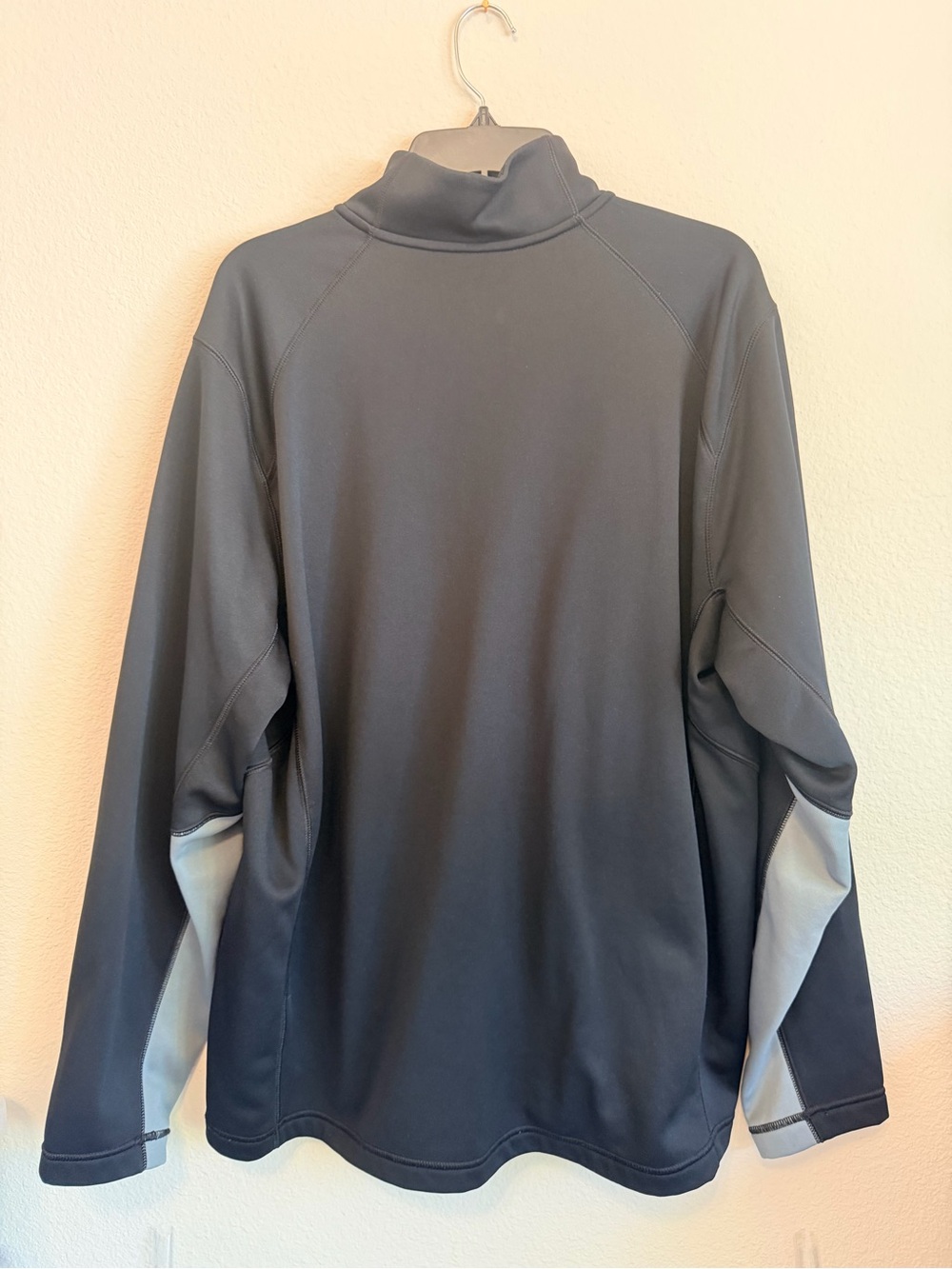 Nike Men's Therma-Fit pullover 1/4 Zip jacket, black and grey, size XL - Picture 4 of 10